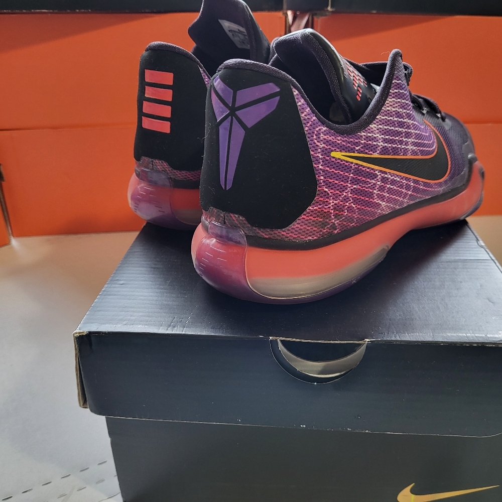 Kobe 10, Nike, Hero Gs, Size 6.5y, Used In Origin… - image 5